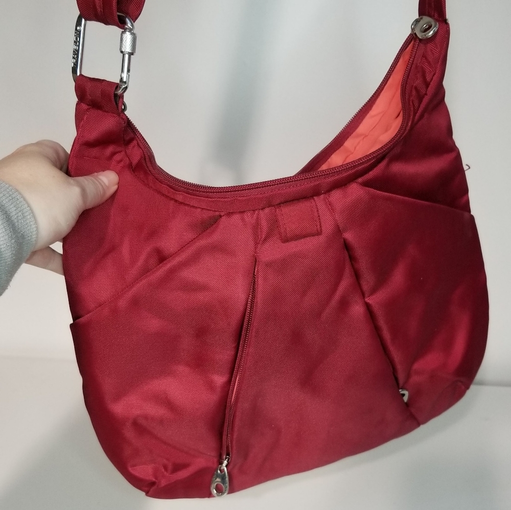 TravelOn Anti Theft Nylon Crossbody